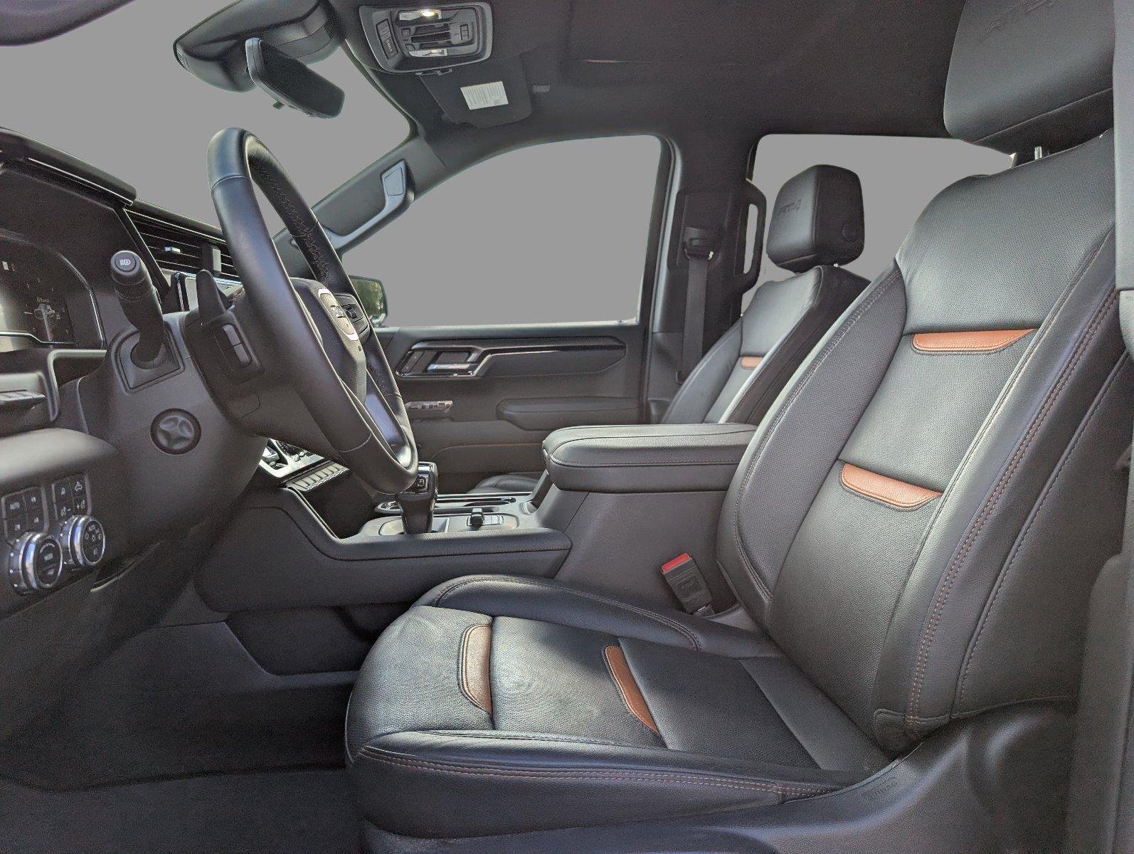 Used 2025 Summit White GMC AT4 image 15