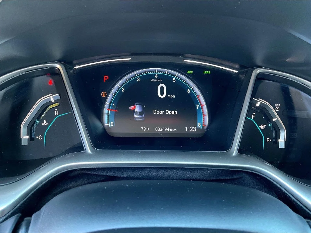 Used 2020 White Honda Touring image 14