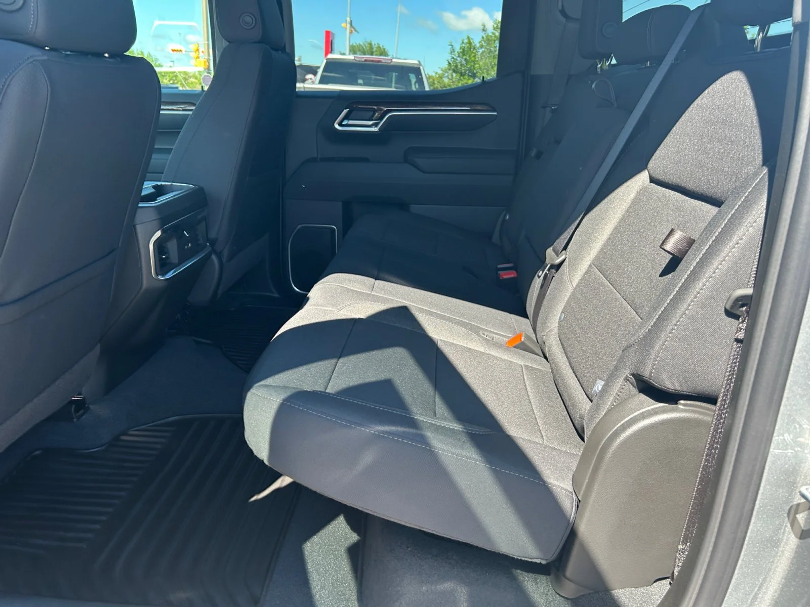 New 2026 Sterling Metallic GMC Elevation image 17