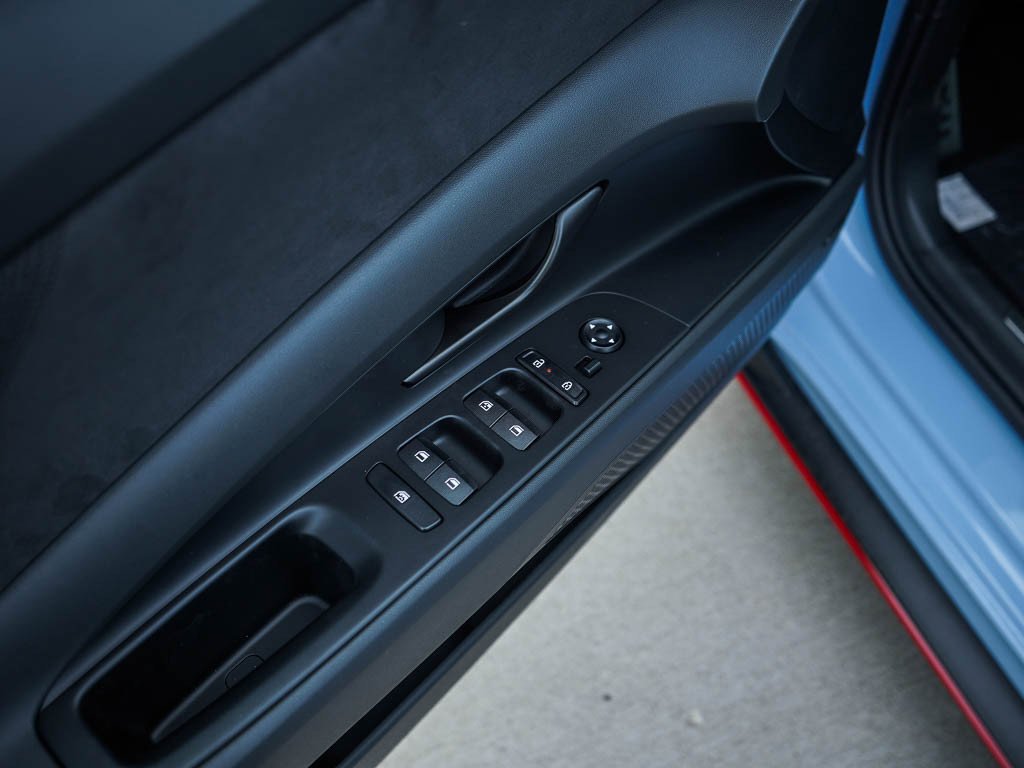 New 2026 Abyss Black Hyundai DCT FWD image 17