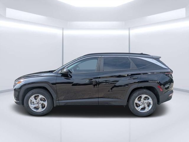 Used 2023 Black Hyundai SEL image 6