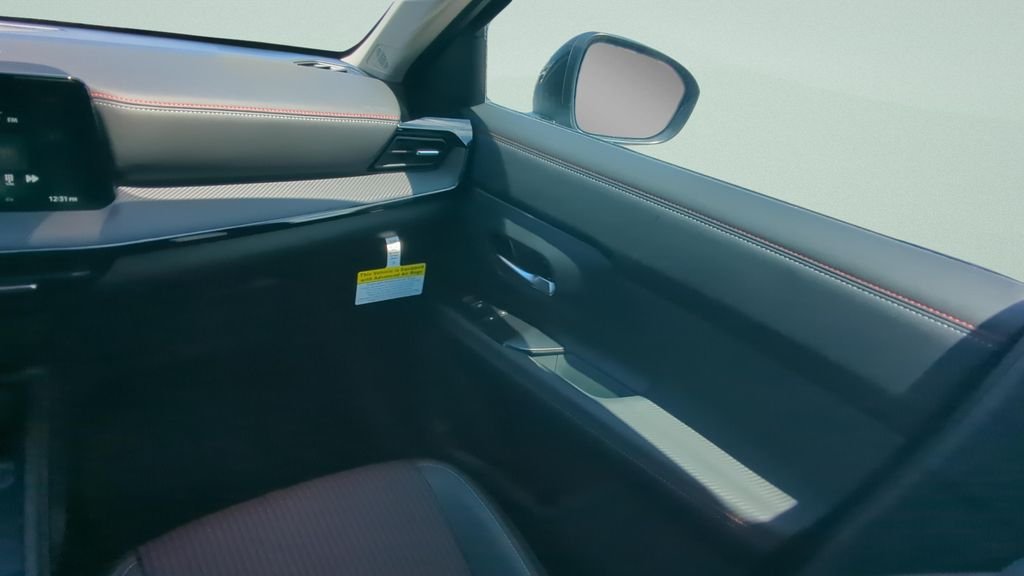 2026 Nissan KICKS SR - Photo 14