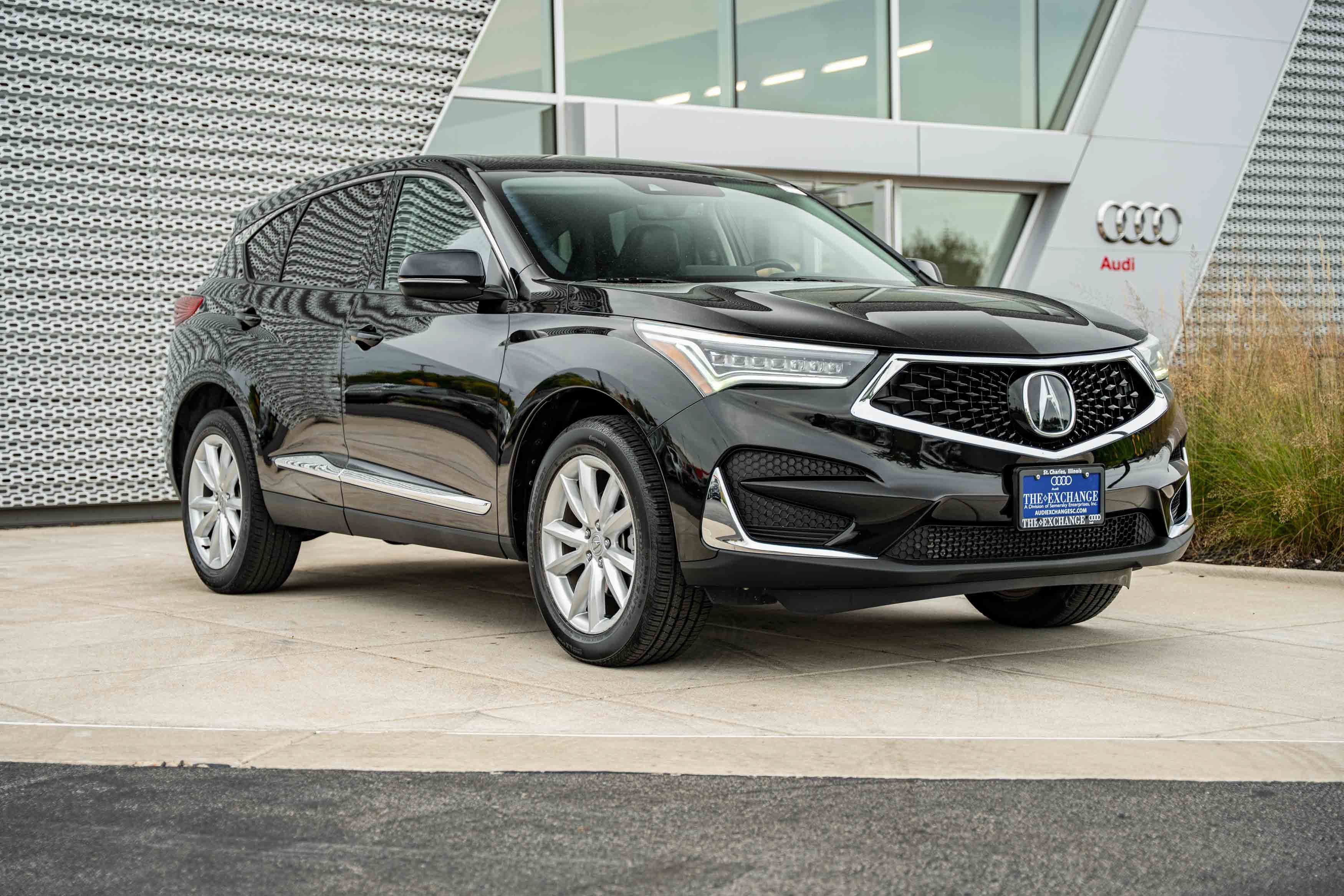 Used 2021 Majestic Black Pearl Acura Base image 2