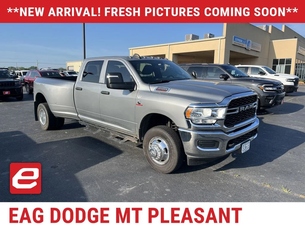 2023 RAM 3500 Tradesman 4X4 Crew Cab LWB's photo