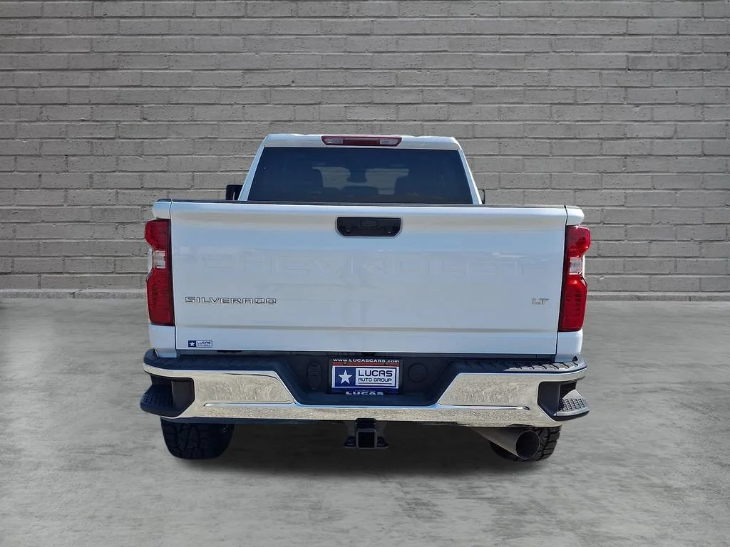 Used 2025 Summit White Chevrolet LT image 10