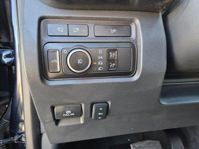 Used 2024 Antimatter Blue Metallic Ford LARIAT image 14