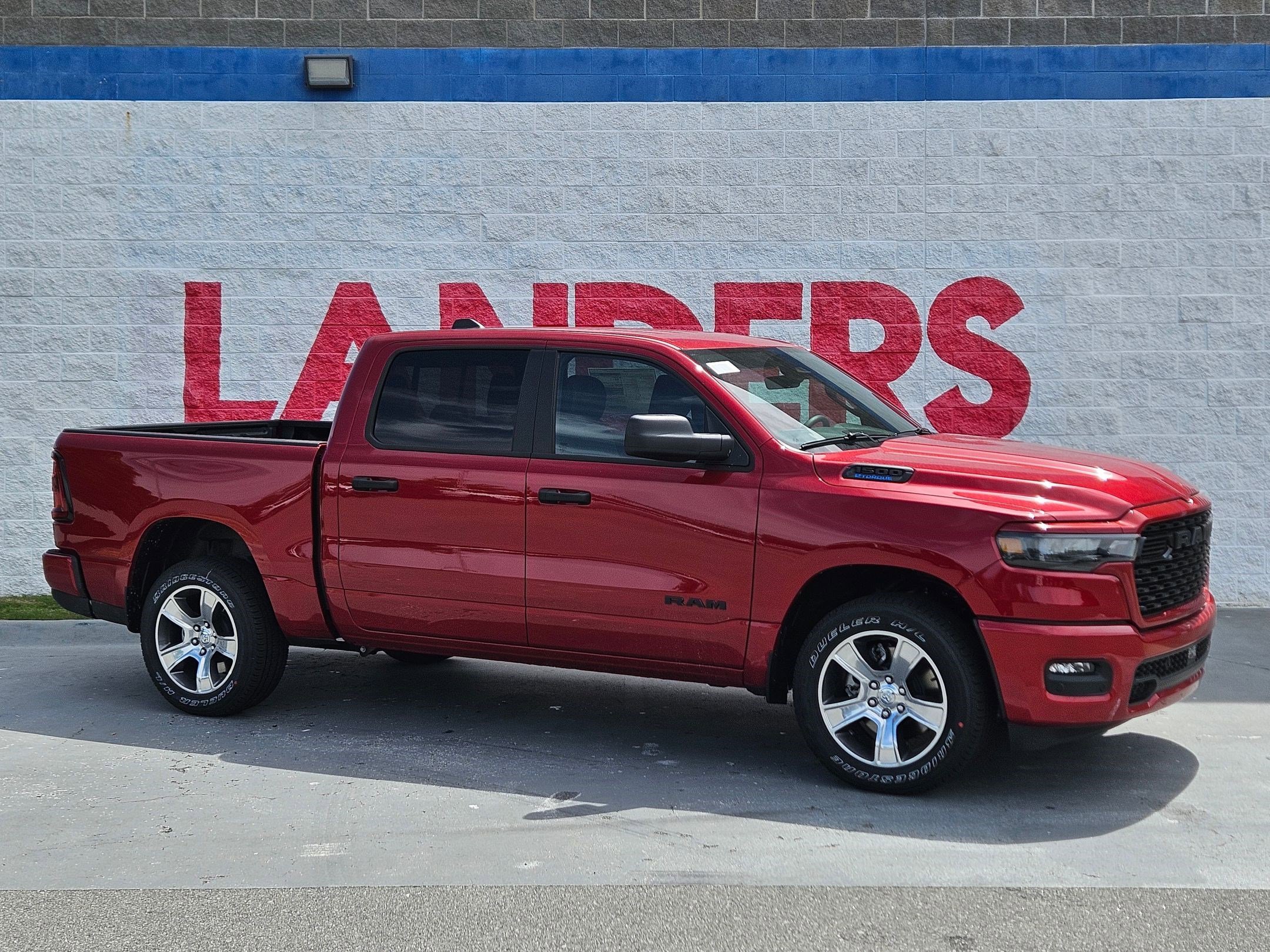 2026 RAM 1500 Express Crew Cab 5'7's photo