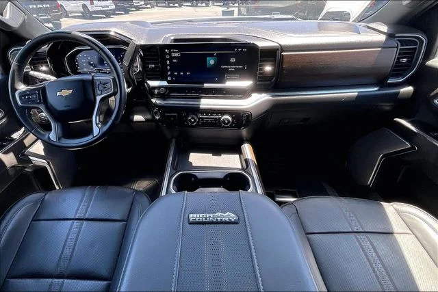 2024 Chevrolet Silverado 3500HD High Country - Photo 15