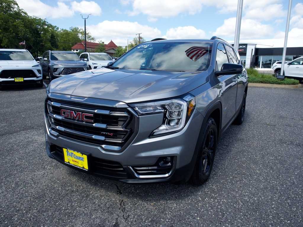2023 GMC Terrain AT4