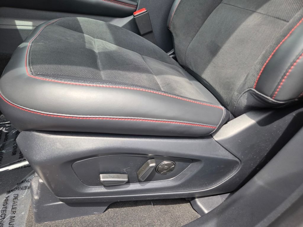 New 2026 Star White Metallic Tri-Coat Ford ST image 18