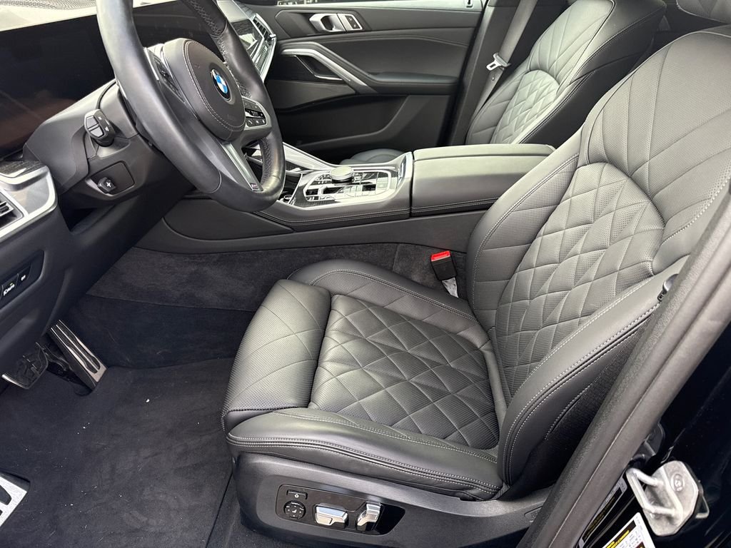 Used 2024 Black BMW xDrive40i image 23