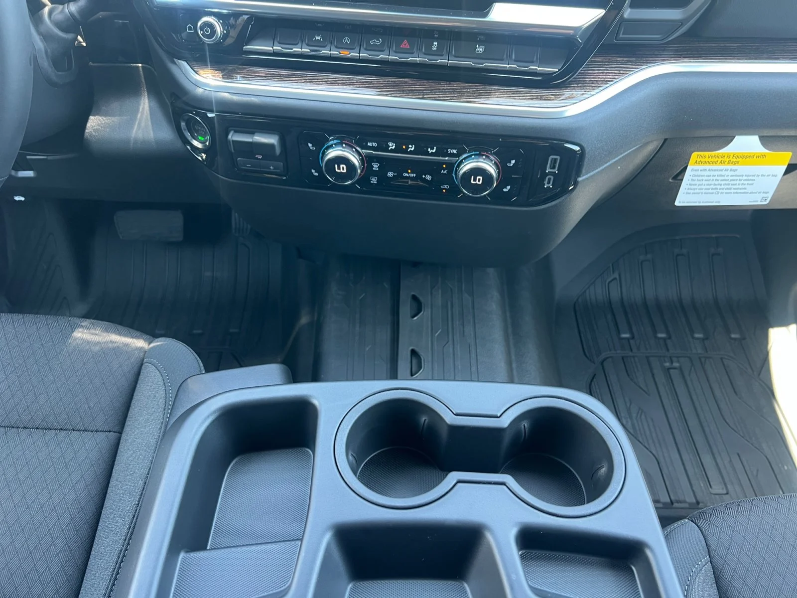 New 2026 Summit White GMC Elevation image 22