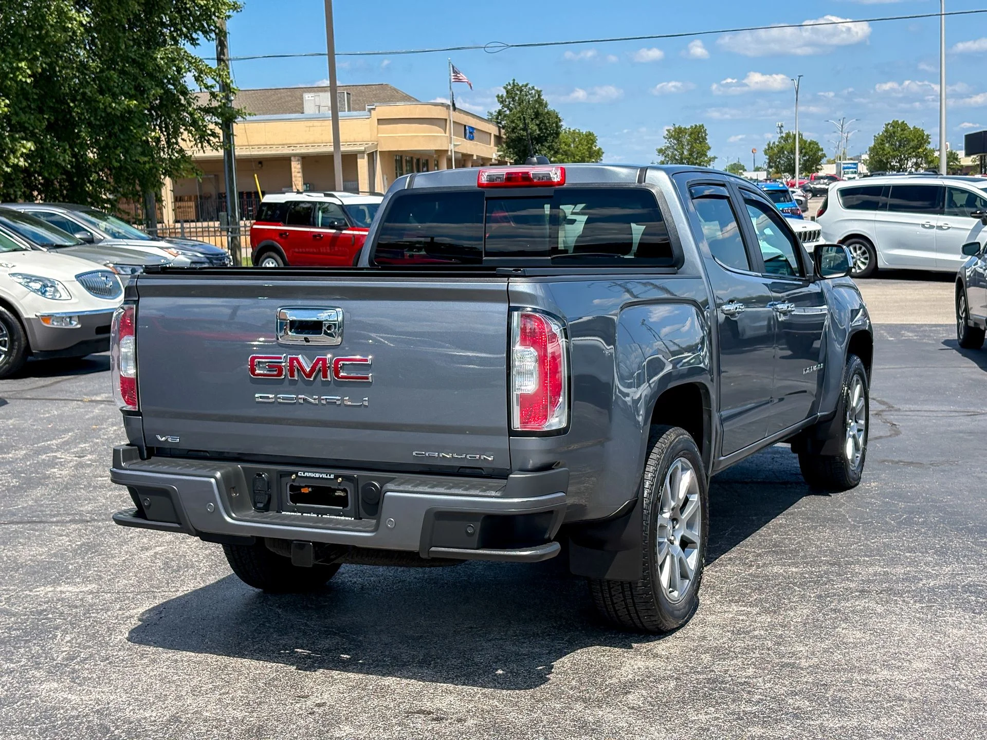 Used 2022 Gray GMC Denali image 11