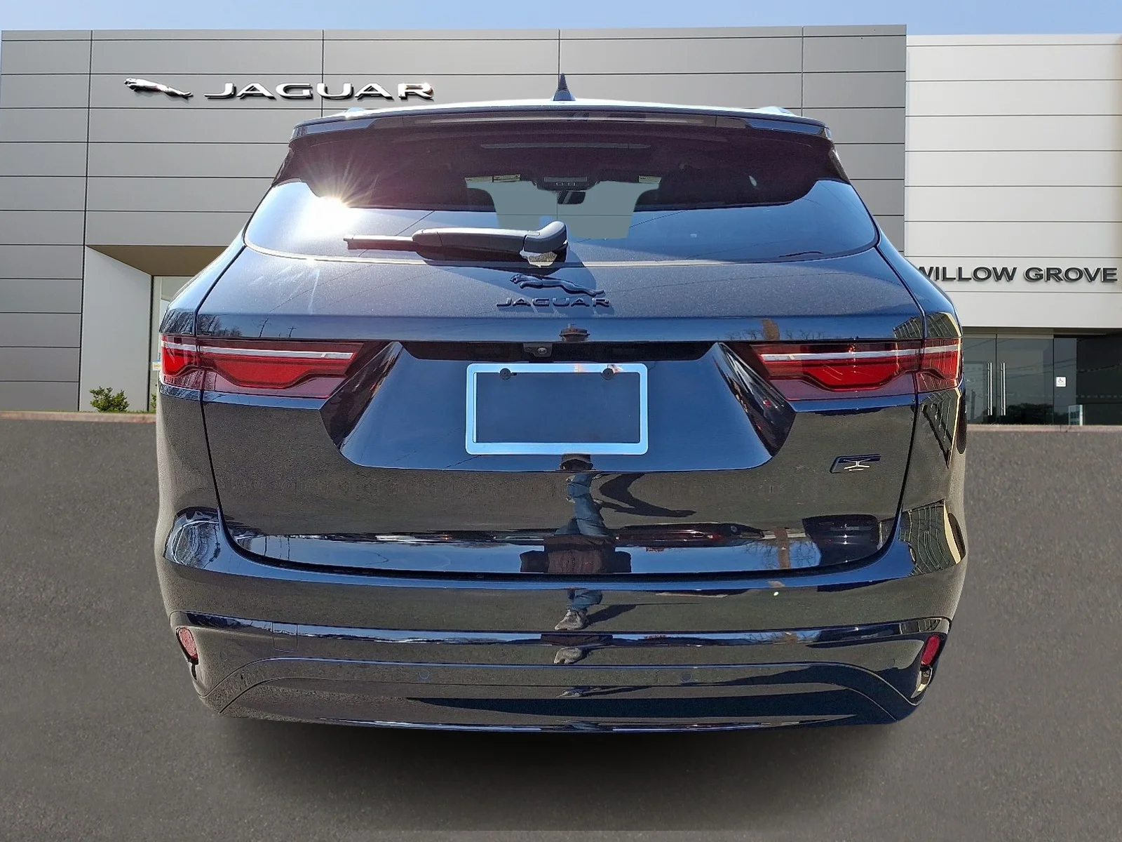 2026 Jaguar F-Pace R-Dynamic S - Photo 7