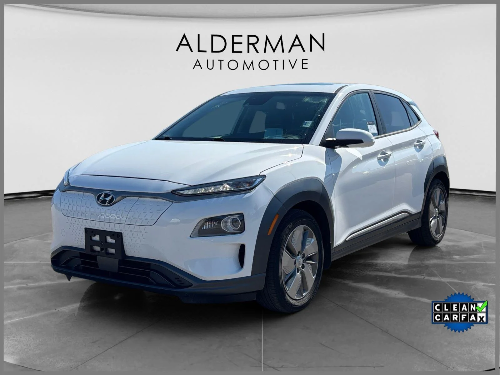 Used 2021 Lunar White Hyundai Ultimate image 1