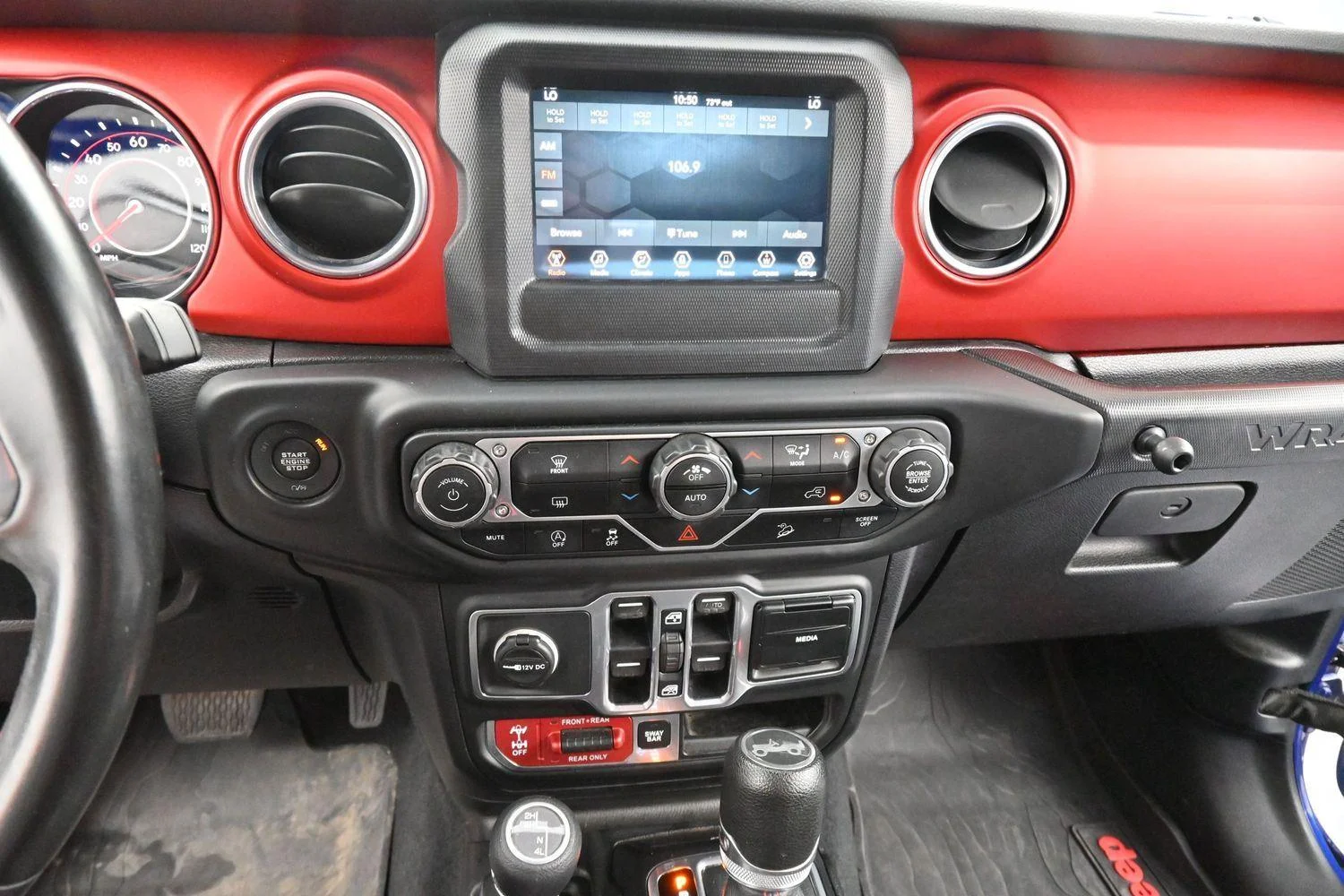 Used 2018 Ocean Blue Metallic Clearcoat Jeep Rubicon image 19