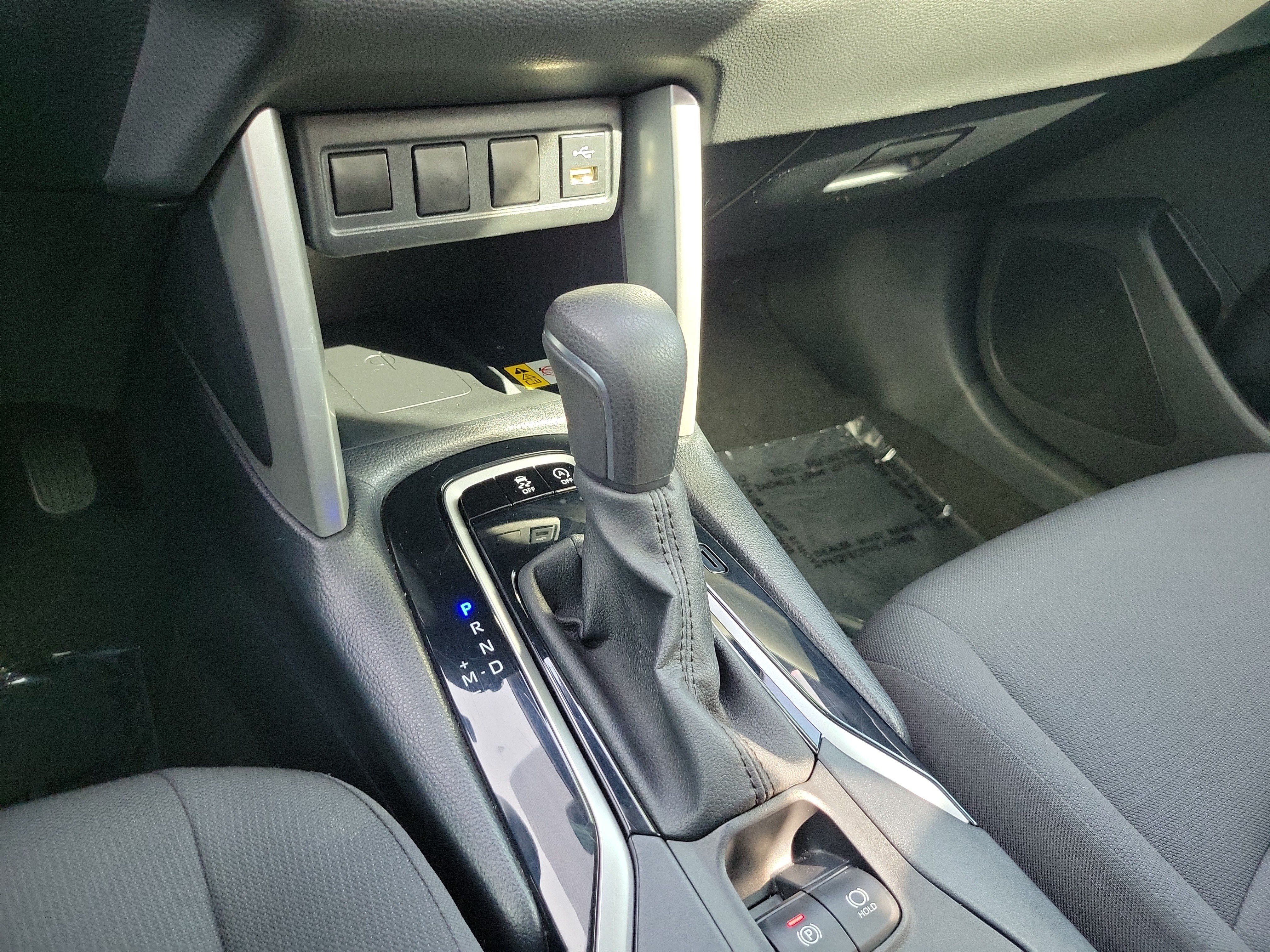 Used 2022 Jet Black Toyota LE image 26