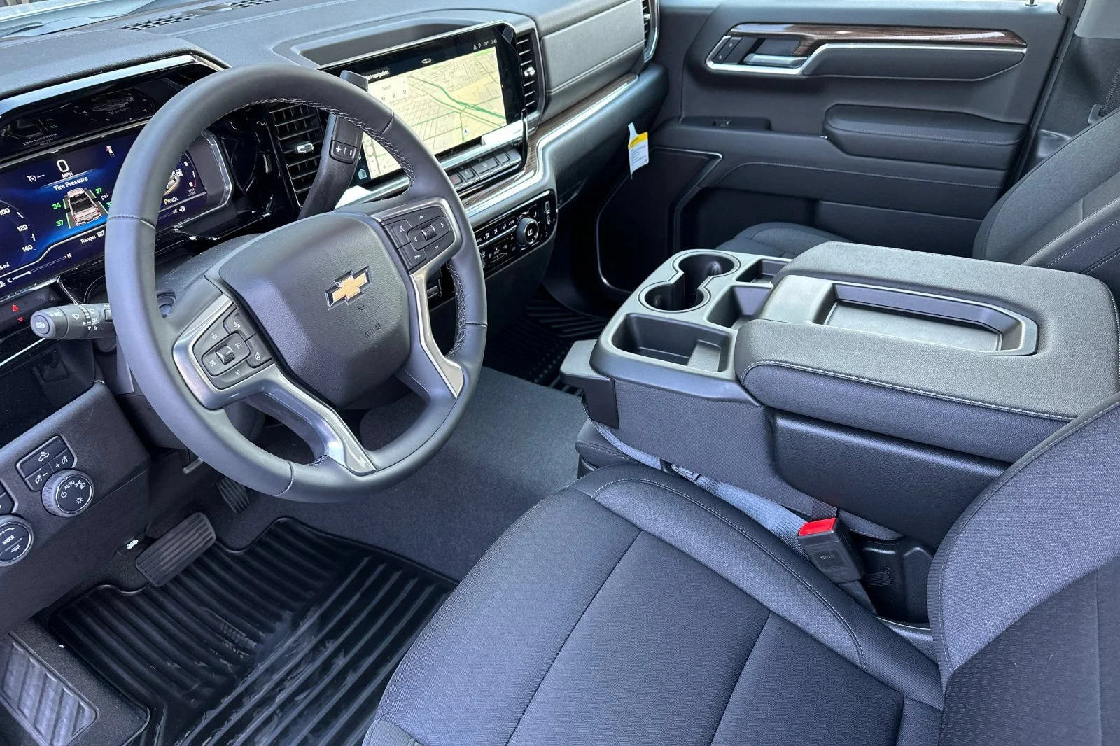 New 2025 Summit White Chevrolet LT (2FL) image 7