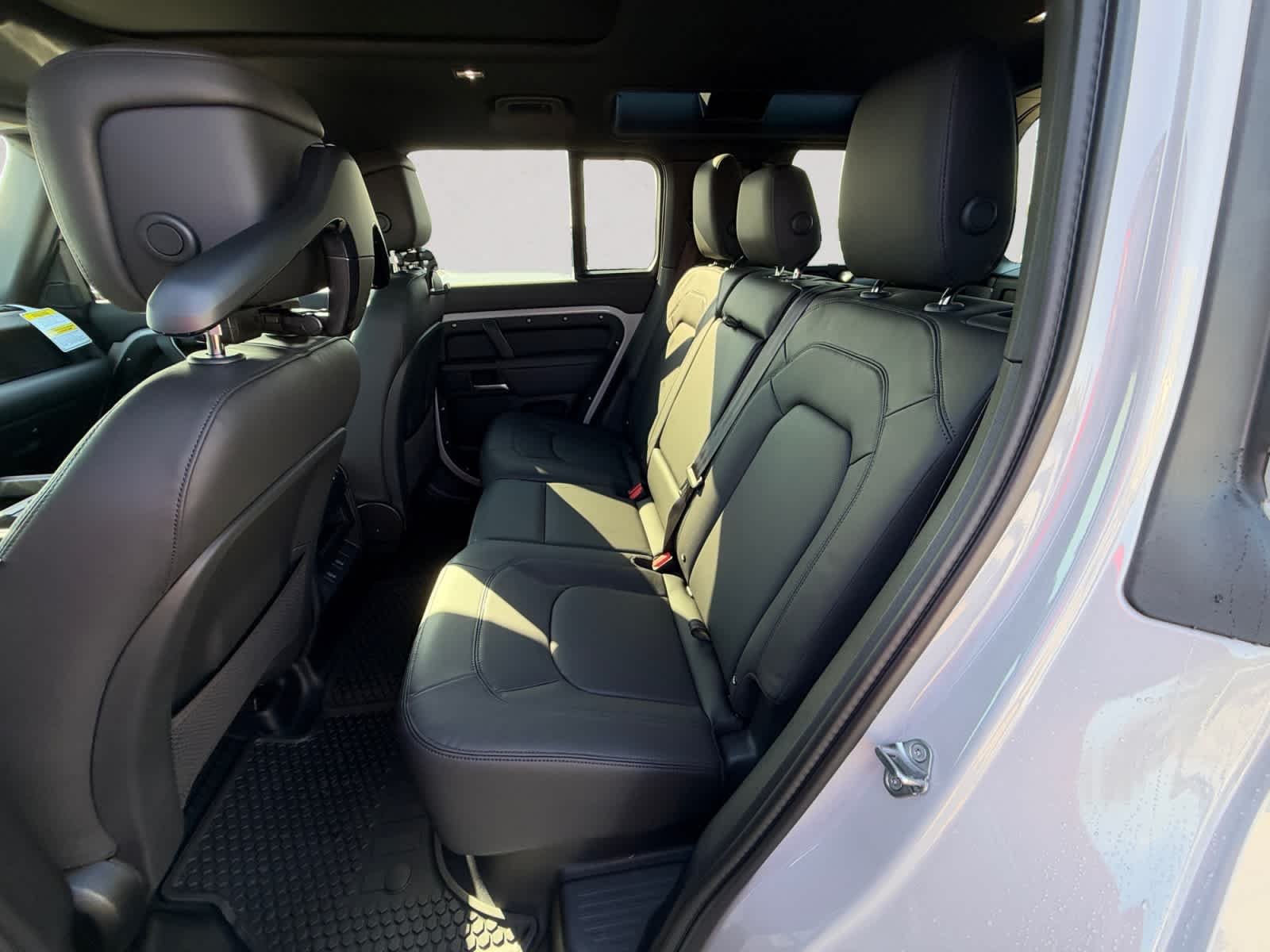 New 2026  Land Rover X-Dynamic SE image 13