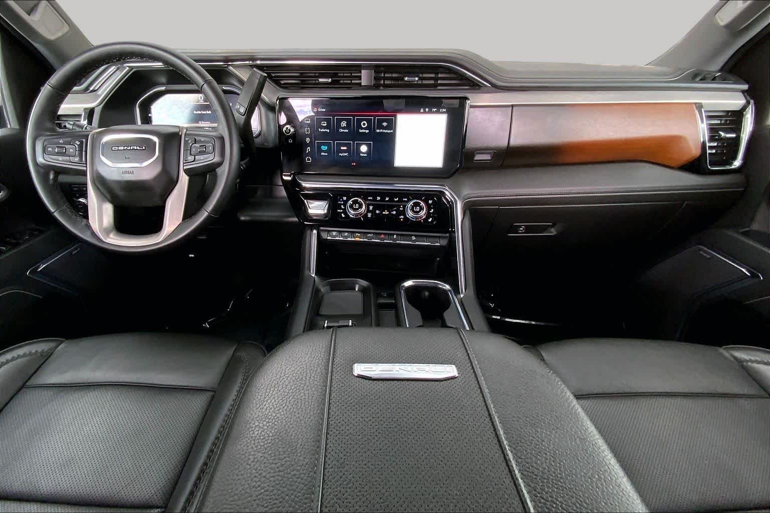 Used 2025 Onyx Black GMC Denali image 16
