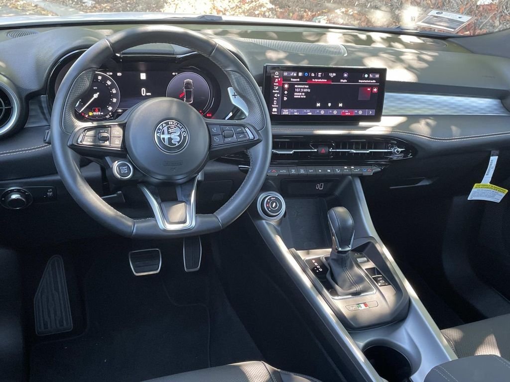 Used 2025 White Alfa Romeo  image 7