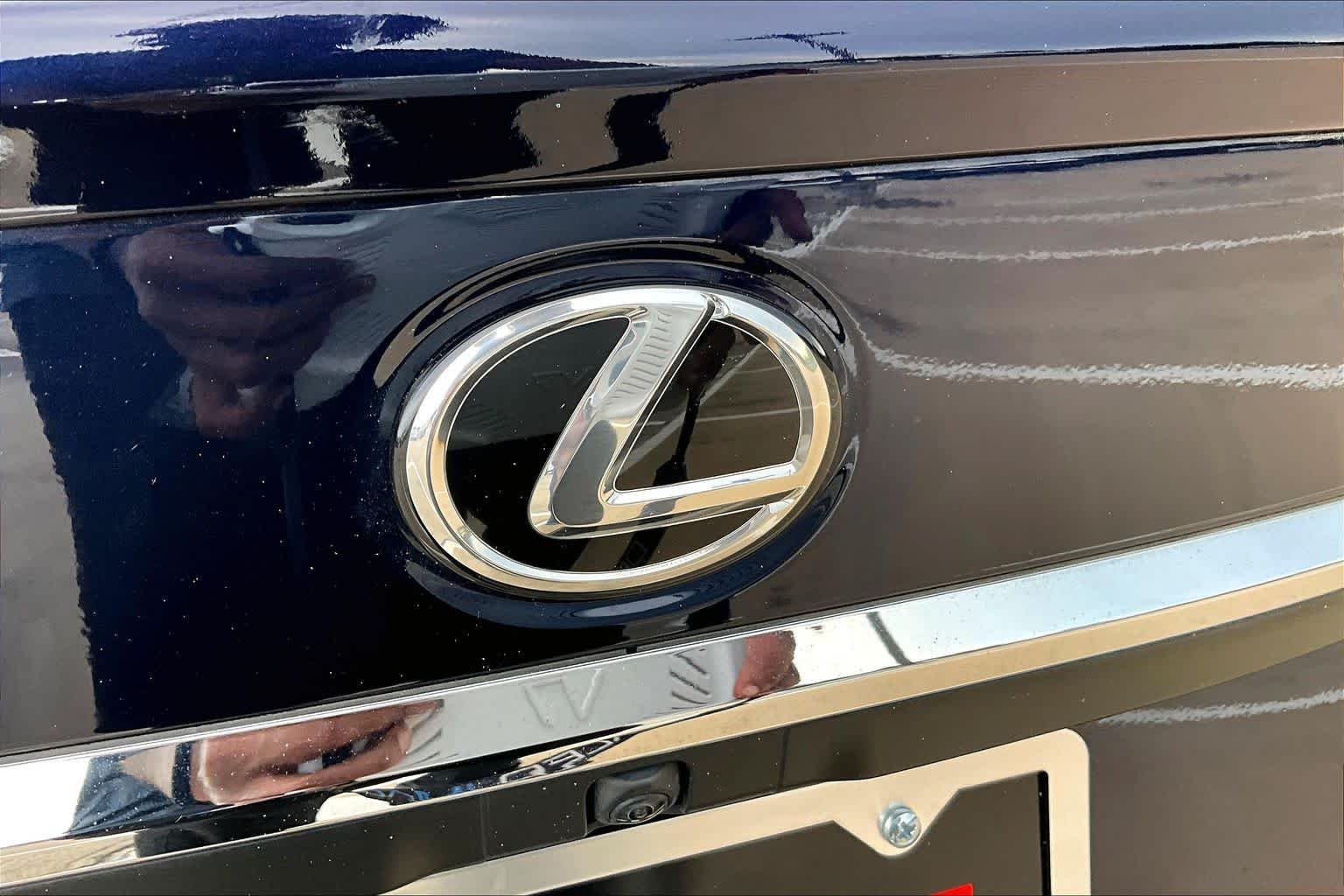 Used 2023 Nightfall Mica Lexus Ultra Luxury image 31