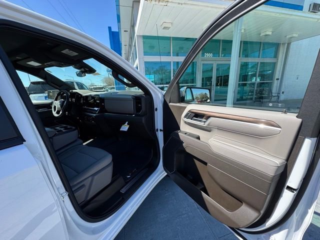 2025 Chevrolet Silverado 1500 LT - Photo 14