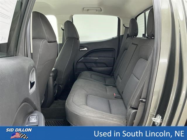 Used 2018 DEEPWOOD GREEN METALLIC Chevrolet 4WD LT image 19