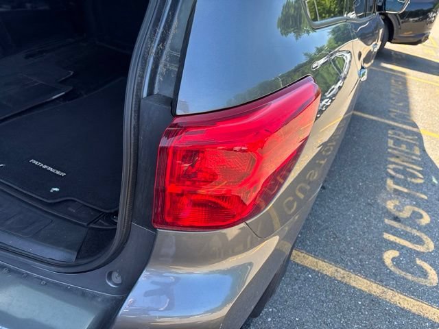 Used 2019 Gun Metallic Nissan S image 8