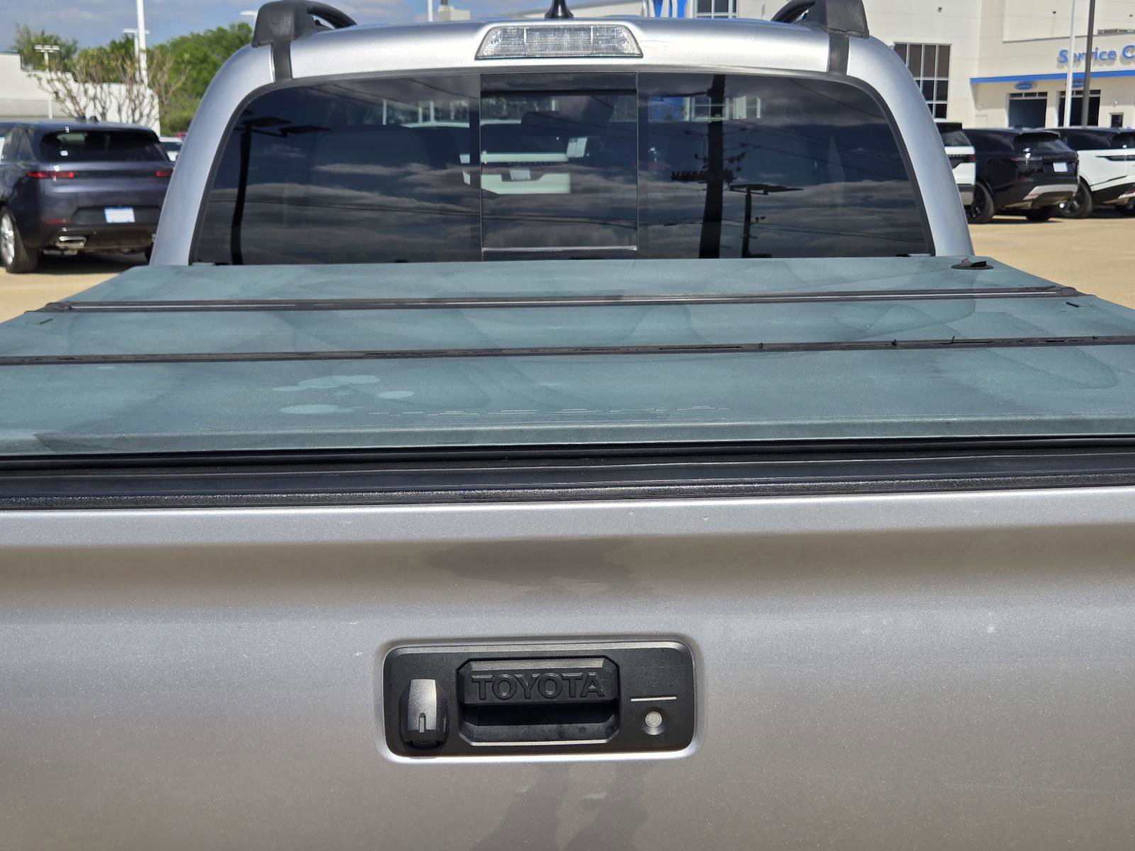 Used 2019 Magnetic Gray Metallic Toyota SR5 image 15
