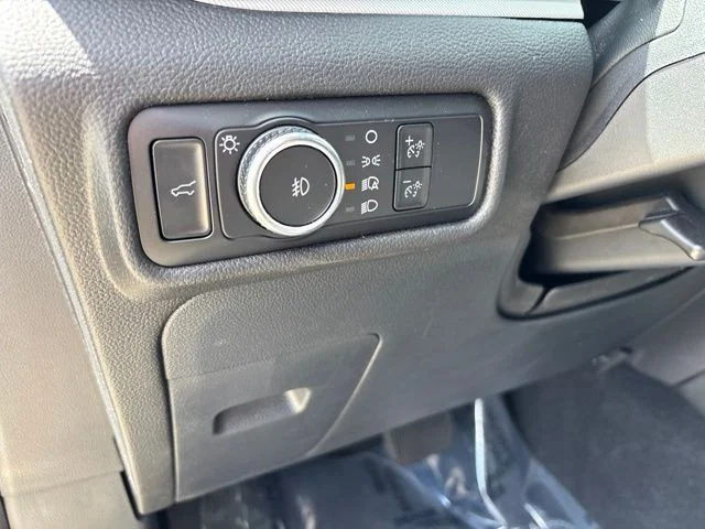 Certified Used 2023 Star White Metallic Tri-Coat Ford XLT image 16
