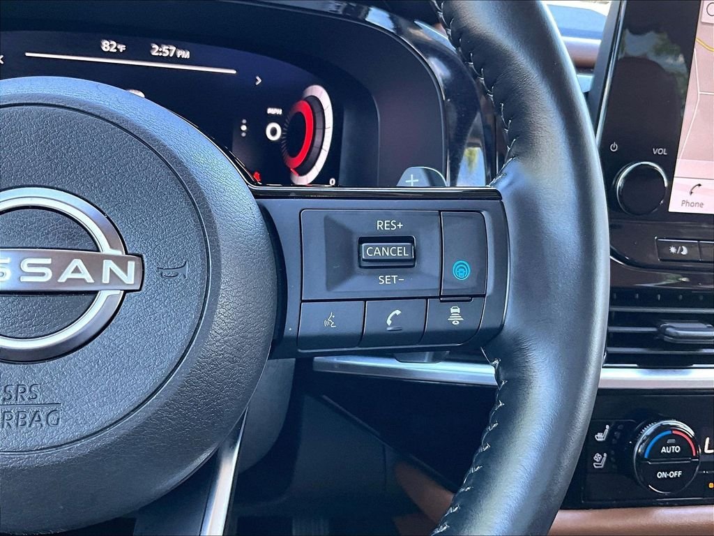 Certified Used 2023 White Nissan Platinum image 25