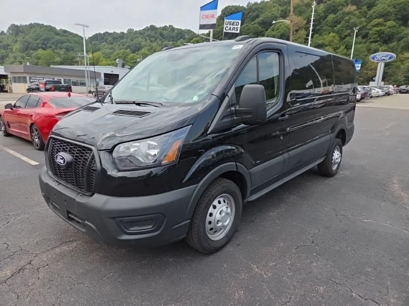 New 2026 Black Ford Base image 3