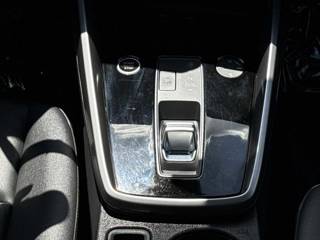 Used 2023  Audi 40 Premium image 21