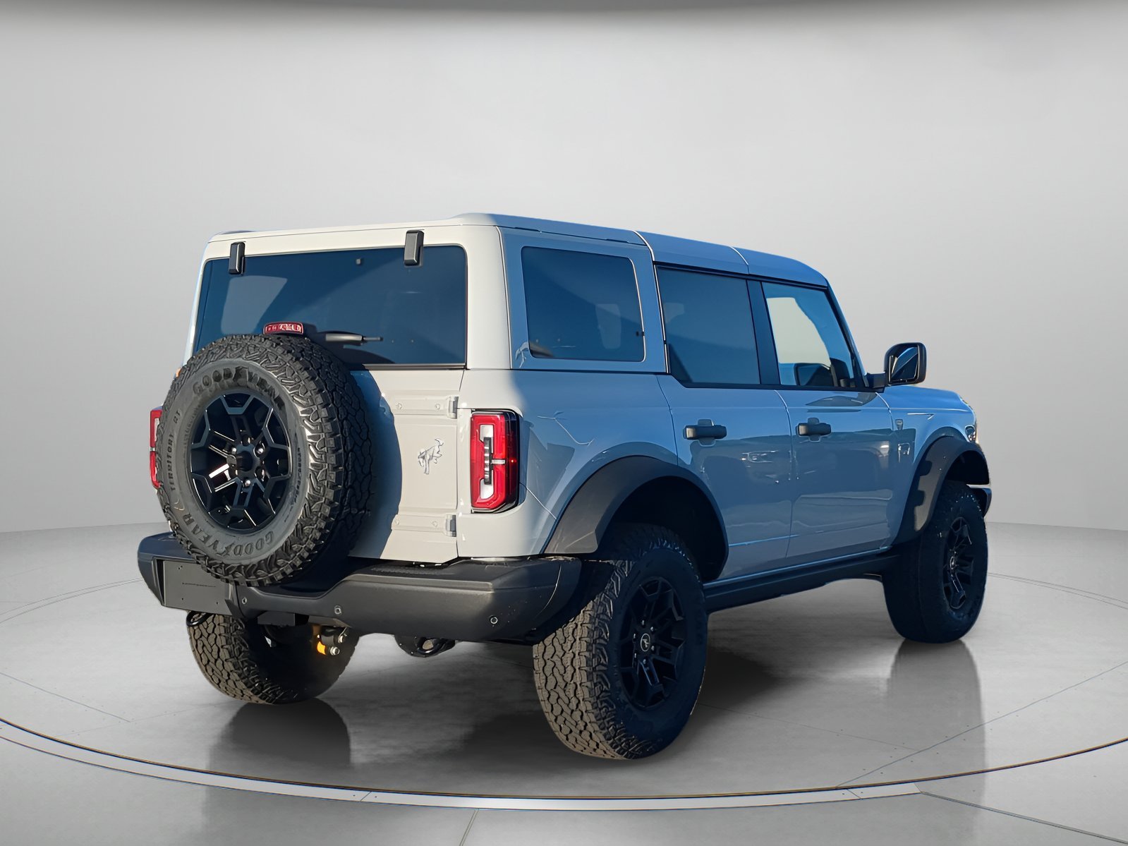 New 2026 Avalanche Gray Ford Badlands® image 37