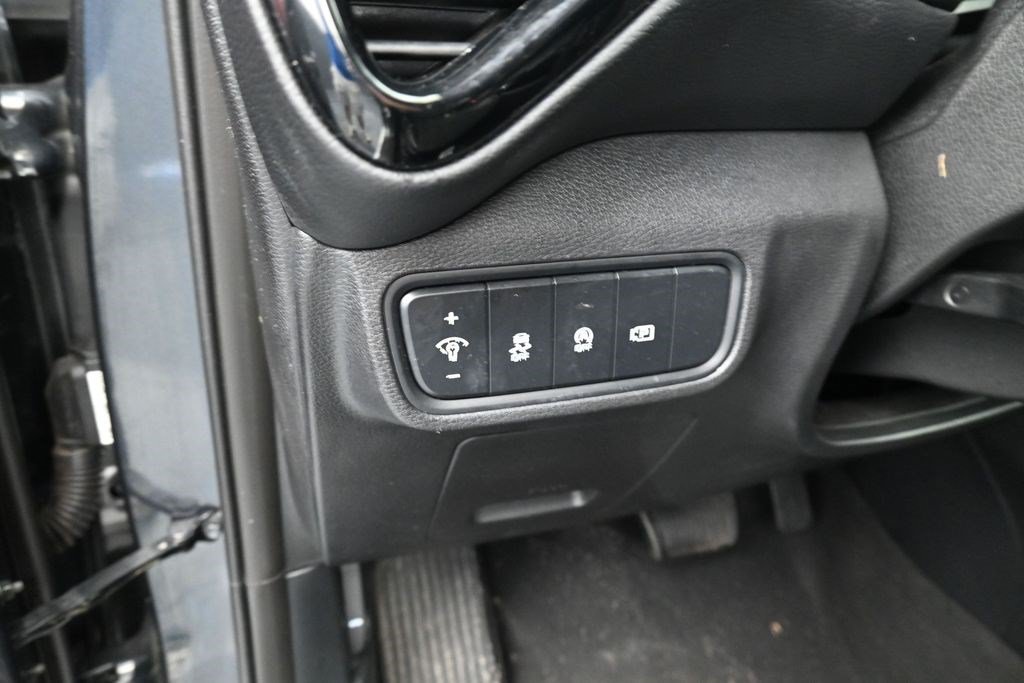 Used 2023 Gravity Gray Kia GT-Line image 16