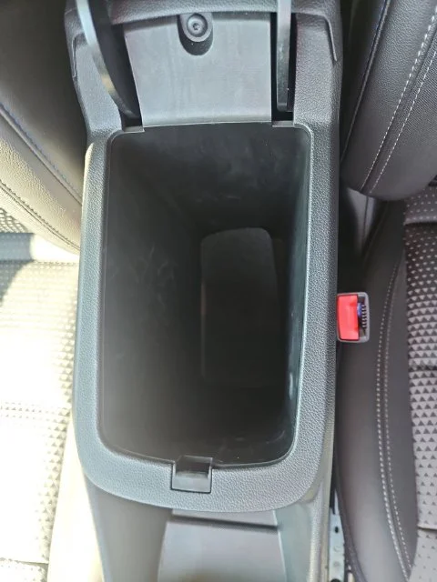 Used 2024 Summit White Chevrolet LT image 26