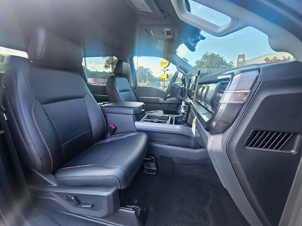 New 2027 Gray Ford Lariat image 28