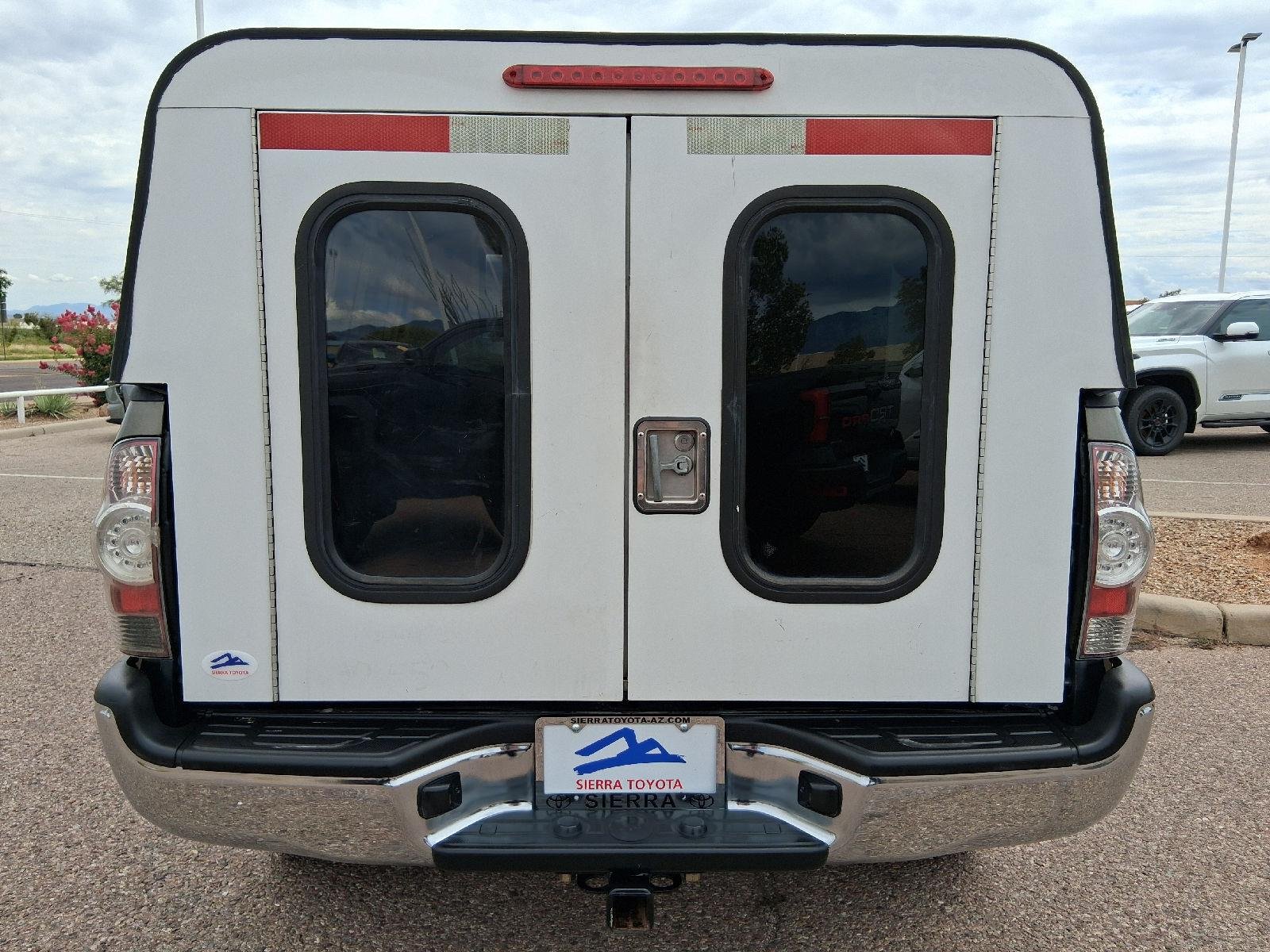 Used 2009 Pyrite Mica Toyota PreRunner image 5