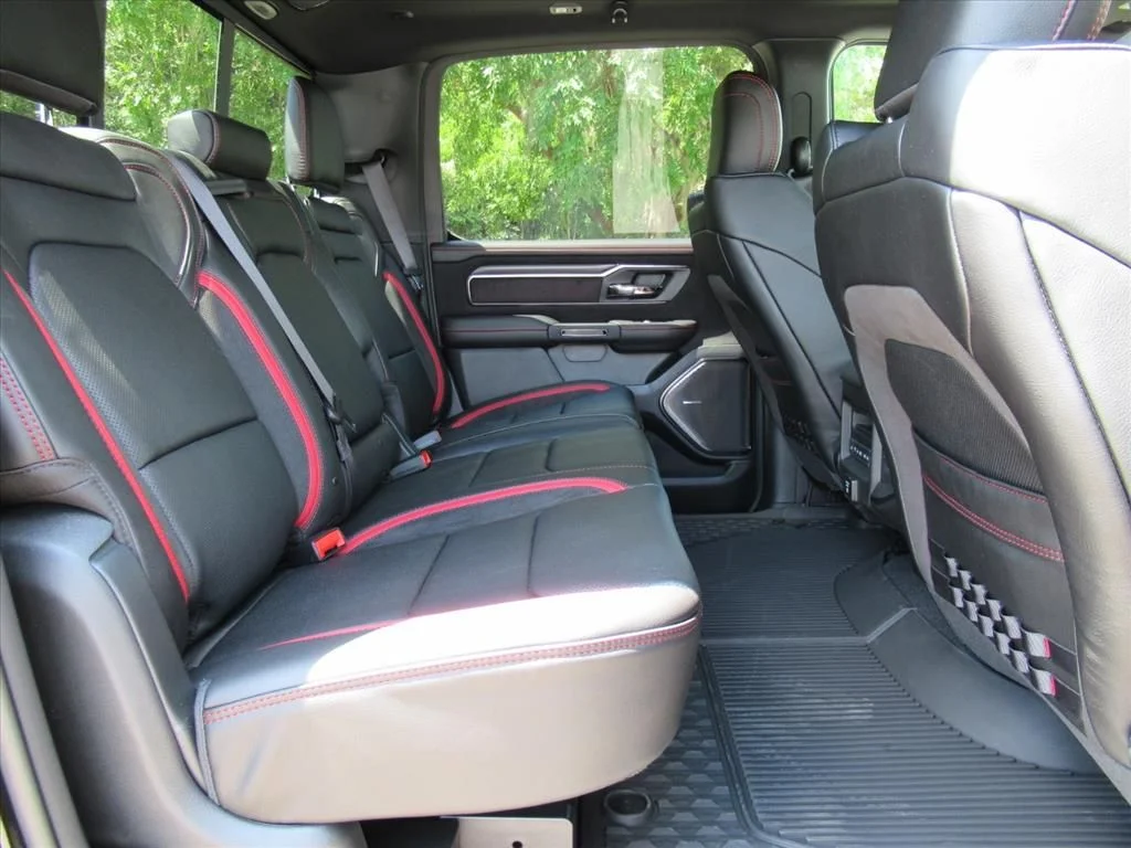 New 2026 Diamond Black Crystal Pearl-Coat Exterior Paint RAM RHO image 35