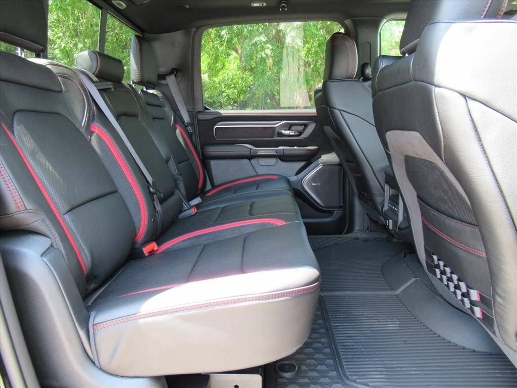 New 2026 Diamond Black Crystal Pearl-Coat Exterior Paint RAM RHO image 35
