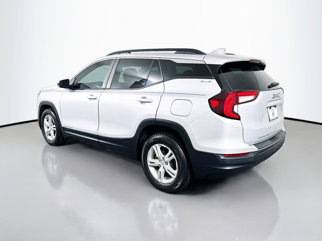 Used 2022 Quicksilver Metallic GMC SLE image 7