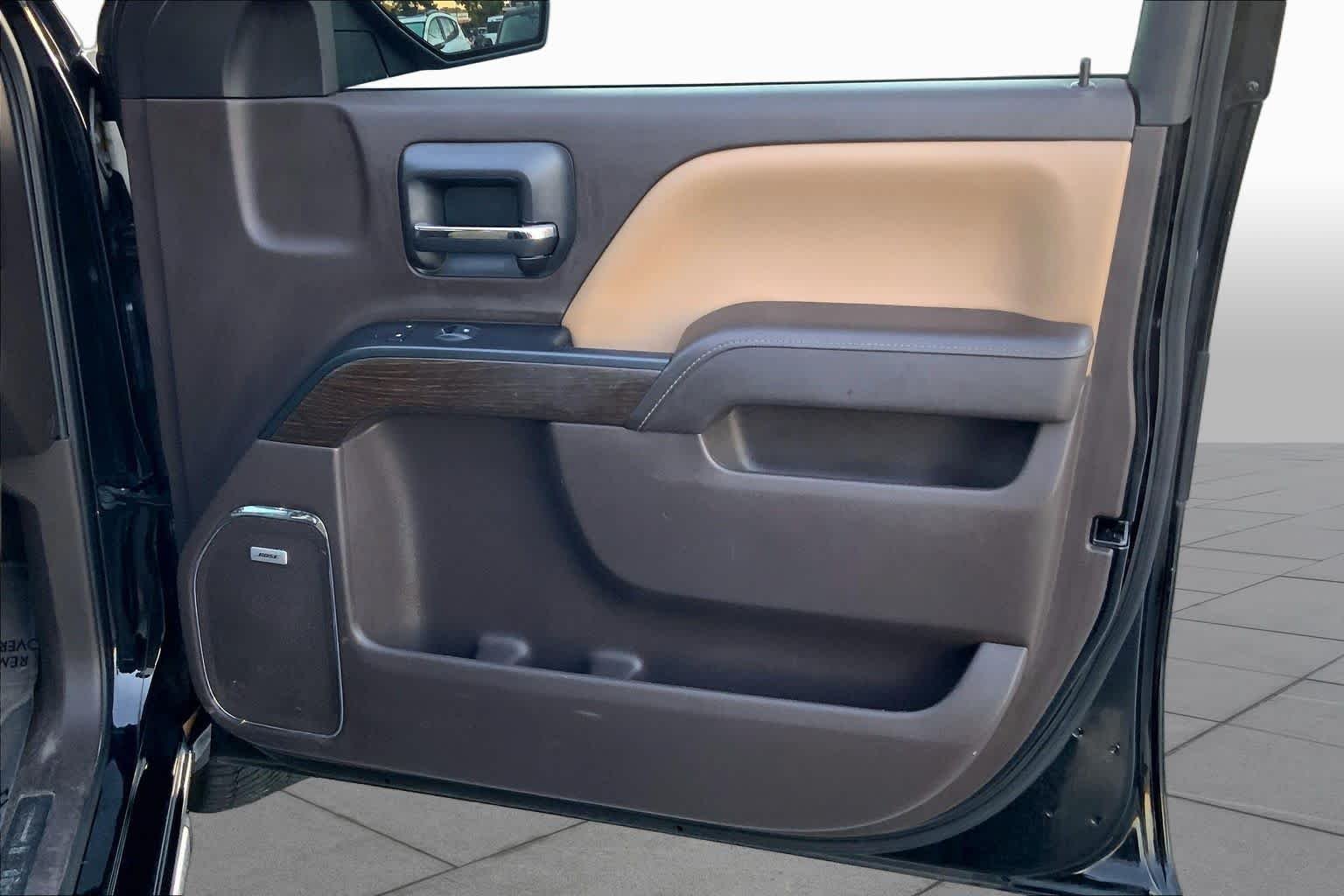 Used 2018 Onyx Black GMC Denali image 19