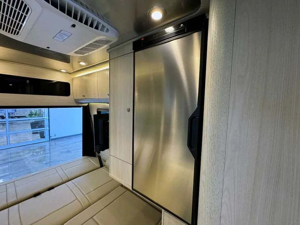 New 2026 SILVER AIRSTREAM  image 15