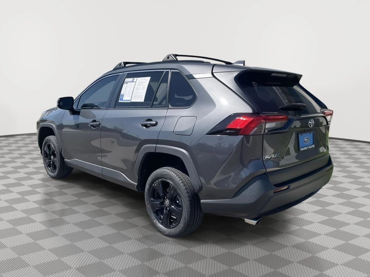 Used 2022 Magnetic Gray Metallic Toyota XLE image 6