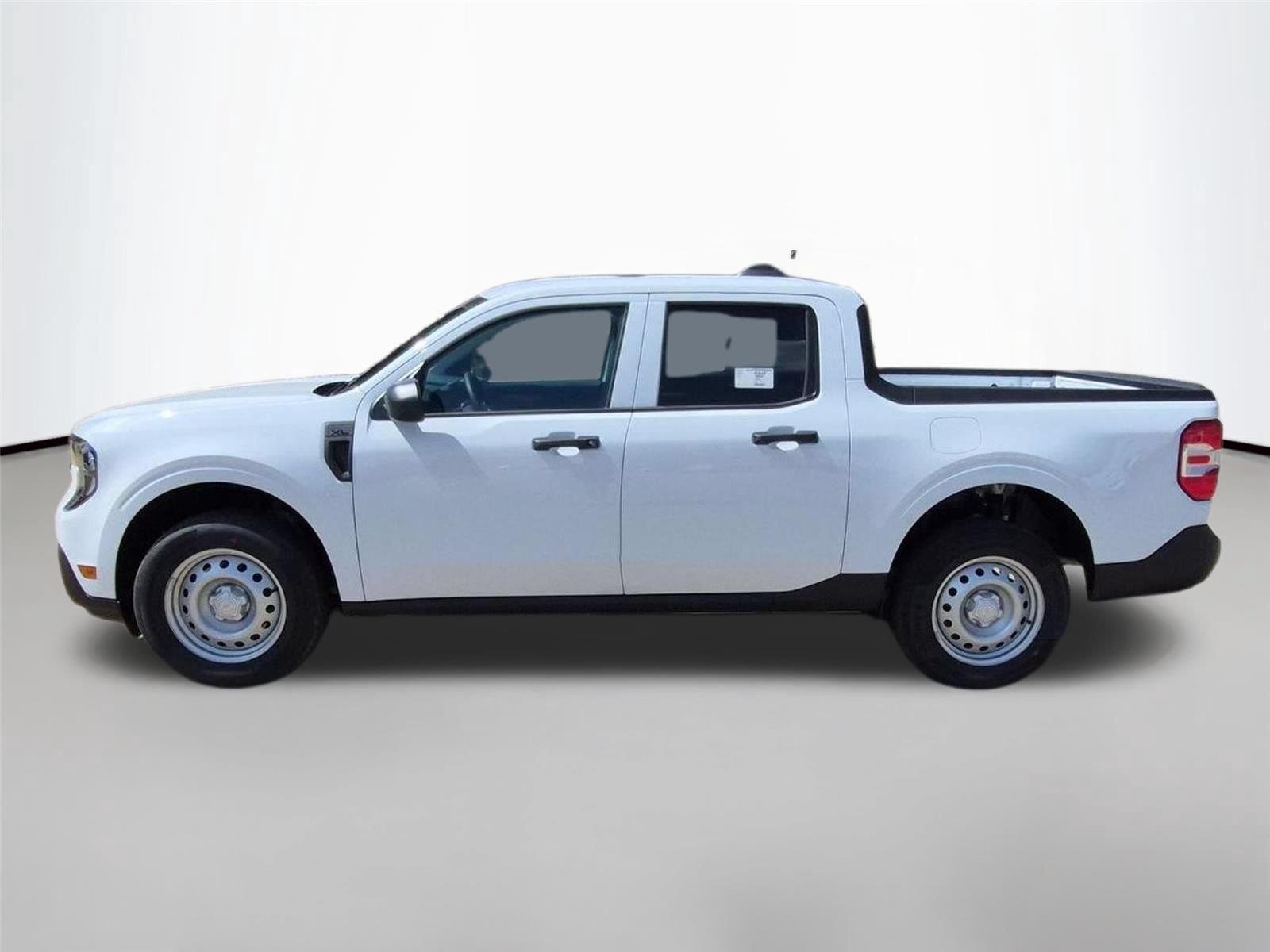 New 2026 Oxford White Ford XL image 2