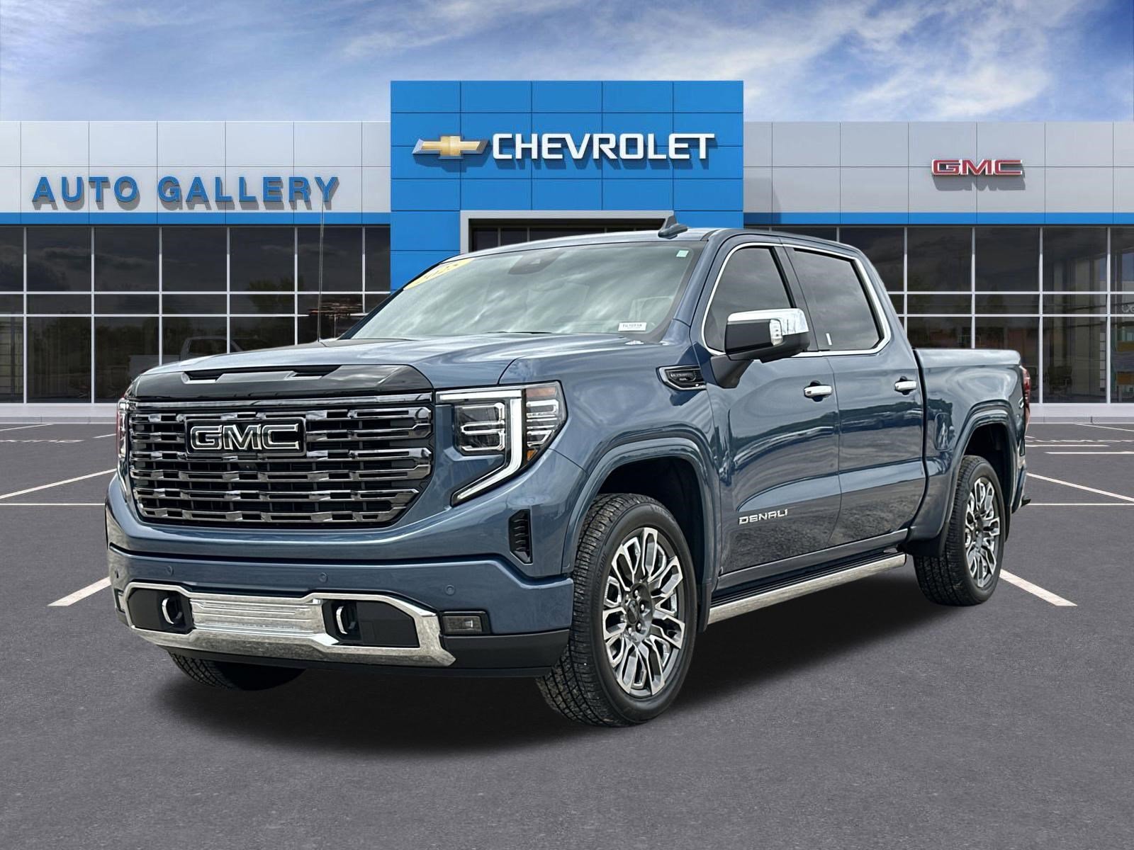 2025 GMC Sierra 4WD Crew Cab Short Box Denali Ultimate's photo