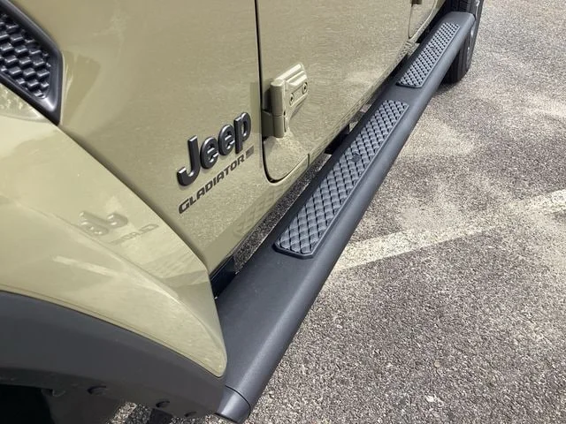New 2026 41 Jeep SAHARA 4X4 image 17