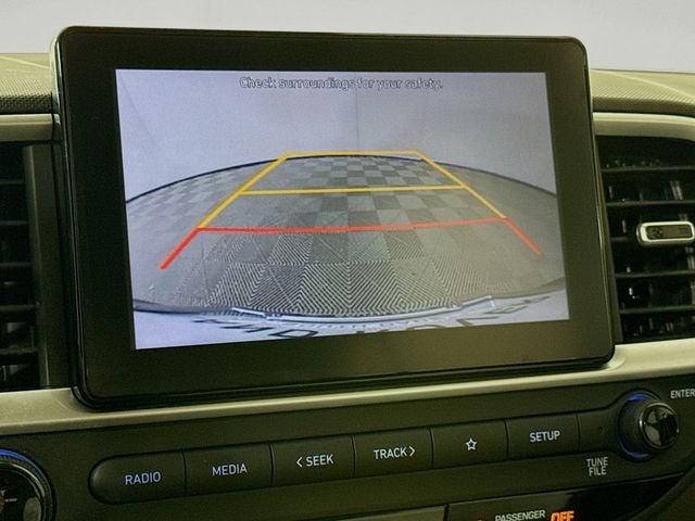 Used 2022 White Hyundai SEL image 17