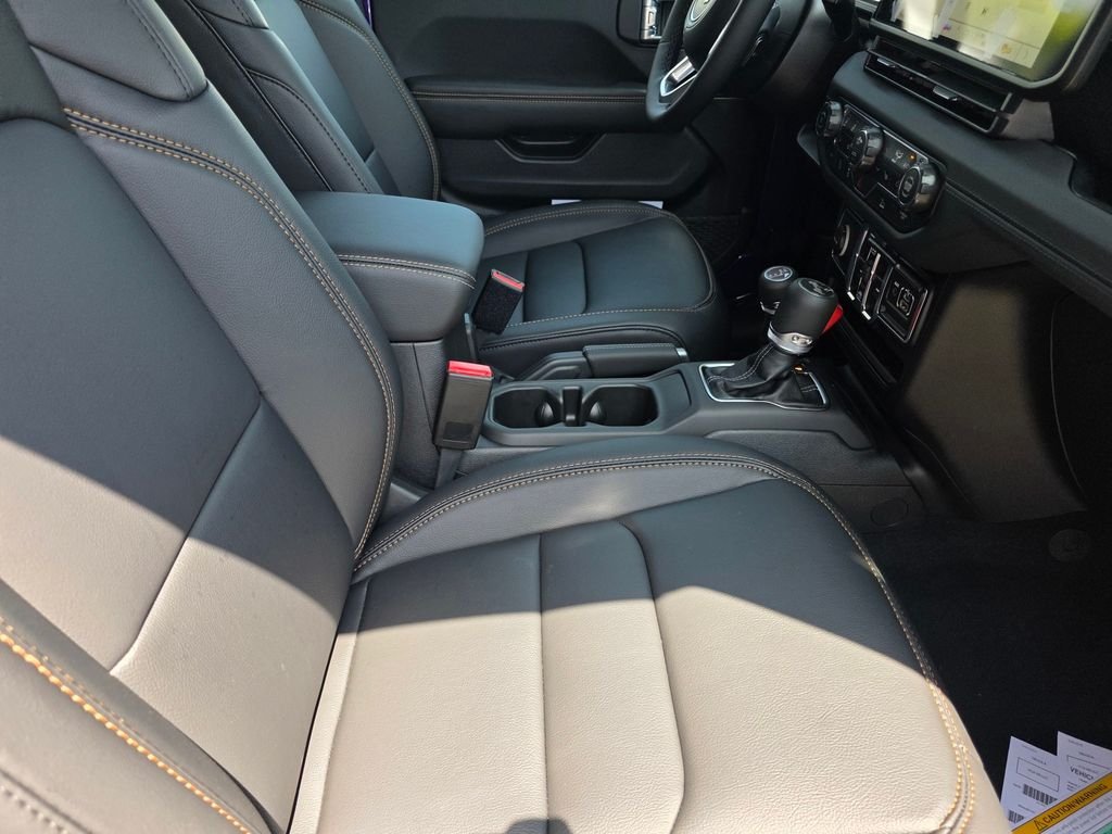 New 2026 Reign Exterior Paint Jeep Sahara image 12